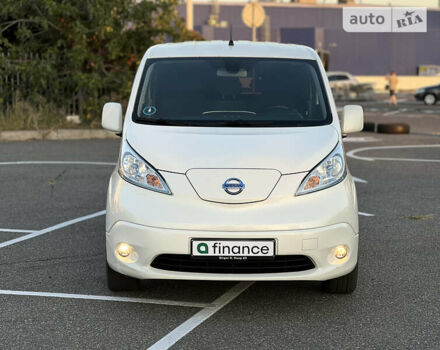 Білий Ніссан e-NV200, об'ємом двигуна 0 л та пробігом 82 тис. км за 16900 $, фото 3 на Automoto.ua