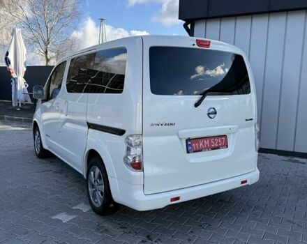 Білий Ніссан e-NV200, об'ємом двигуна 0 л та пробігом 161 тис. км за 9000 $, фото 8 на Automoto.ua