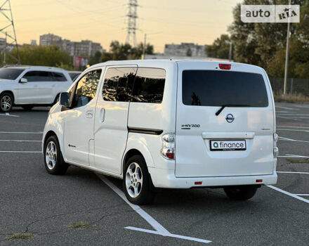 Білий Ніссан e-NV200, об'ємом двигуна 0 л та пробігом 82 тис. км за 16900 $, фото 10 на Automoto.ua