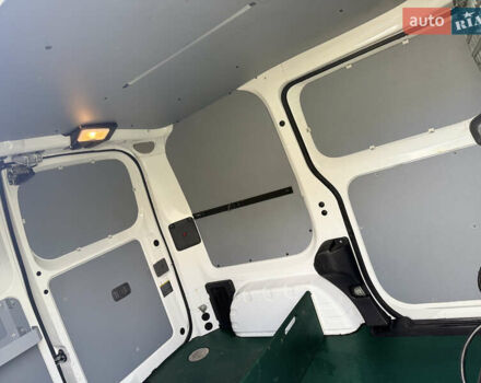 Белый Ниссан e-NV200, объемом двигателя 0 л и пробегом 27 тыс. км за 9800 $, фото 19 на Automoto.ua