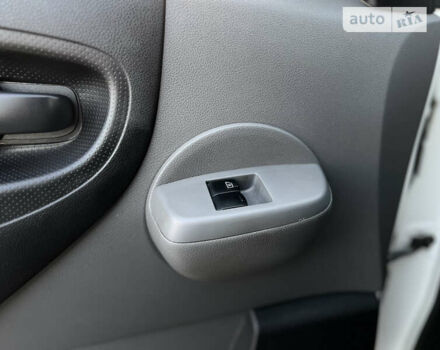 Білий Ніссан e-NV200, об'ємом двигуна 0 л та пробігом 82 тис. км за 16900 $, фото 23 на Automoto.ua