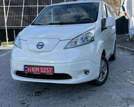 Білий Ніссан e-NV200, об'ємом двигуна 0 л та пробігом 161 тис. км за 9000 $, фото 6 на Automoto.ua