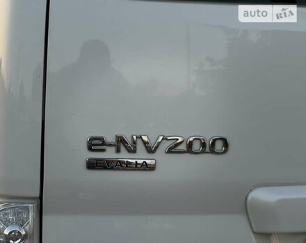 Білий Ніссан e-NV200, об'ємом двигуна 0 л та пробігом 82 тис. км за 16900 $, фото 12 на Automoto.ua