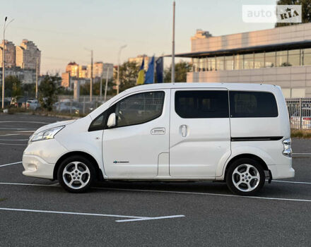 Білий Ніссан e-NV200, об'ємом двигуна 0 л та пробігом 82 тис. км за 16900 $, фото 6 на Automoto.ua