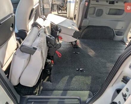 Белый Ниссан e-NV200, объемом двигателя 0 л и пробегом 169 тыс. км за 11000 $, фото 7 на Automoto.ua