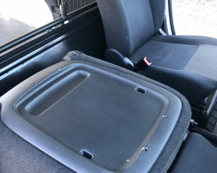 Белый Ниссан e-NV200, объемом двигателя 0 л и пробегом 65 тыс. км за 10400 $, фото 50 на Automoto.ua