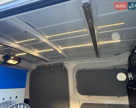 Білий Ніссан e-NV200, об'ємом двигуна 0 л та пробігом 29 тис. км за 10799 $, фото 16 на Automoto.ua