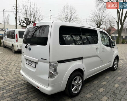 Белый Ниссан e-NV200, объемом двигателя 0 л и пробегом 88 тыс. км за 12350 $, фото 5 на Automoto.ua