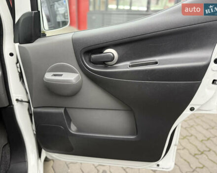 Белый Ниссан e-NV200, объемом двигателя 0 л и пробегом 88 тыс. км за 12350 $, фото 22 на Automoto.ua