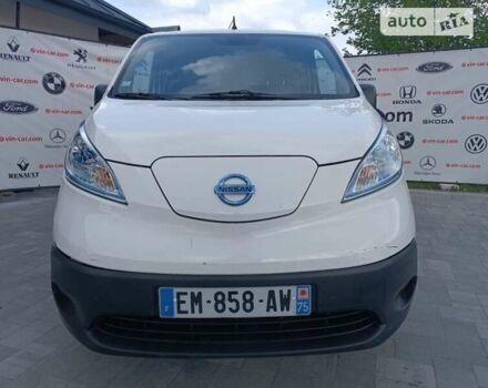 Белый Ниссан e-NV200, объемом двигателя 0 л и пробегом 70 тыс. км за 9800 $, фото 9 на Automoto.ua