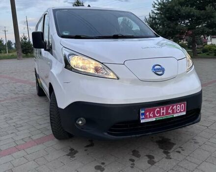 Білий Ніссан e-NV200, об'ємом двигуна 0 л та пробігом 29 тис. км за 10799 $, фото 3 на Automoto.ua