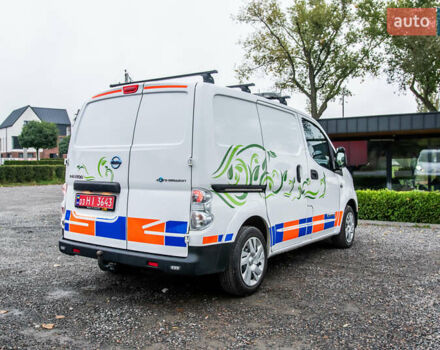 Білий Ніссан e-NV200, об'ємом двигуна 0 л та пробігом 82 тис. км за 13400 $, фото 15 на Automoto.ua