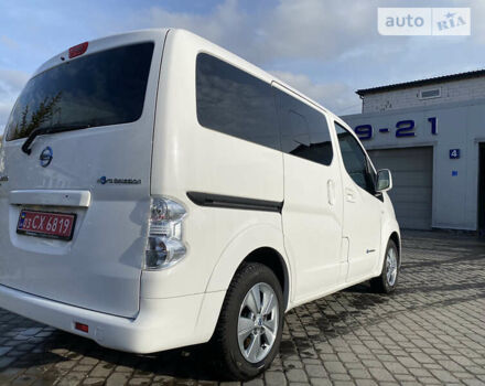 Белый Ниссан e-NV200, объемом двигателя 0 л и пробегом 59 тыс. км за 20400 $, фото 14 на Automoto.ua