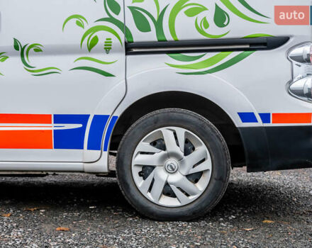 Білий Ніссан e-NV200, об'ємом двигуна 0 л та пробігом 82 тис. км за 13400 $, фото 7 на Automoto.ua