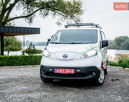 Білий Ніссан e-NV200, об'ємом двигуна 0 л та пробігом 82 тис. км за 13400 $, фото 2 на Automoto.ua