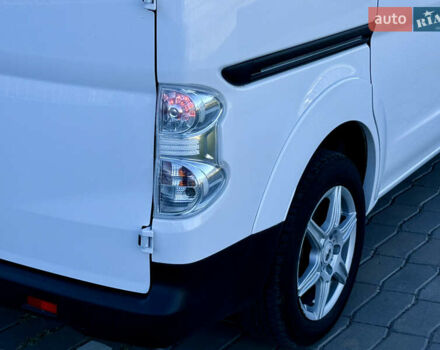 Білий Ніссан e-NV200, об'ємом двигуна 0 л та пробігом 52 тис. км за 14600 $, фото 7 на Automoto.ua
