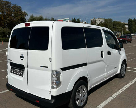 Білий Ніссан e-NV200, об'ємом двигуна 0 л та пробігом 73 тис. км за 13200 $, фото 5 на Automoto.ua