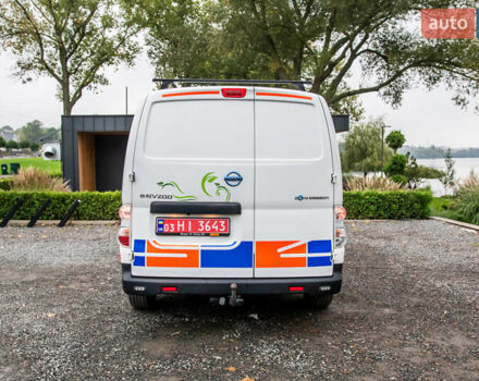 Білий Ніссан e-NV200, об'ємом двигуна 0 л та пробігом 82 тис. км за 13400 $, фото 10 на Automoto.ua