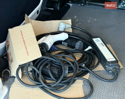 Білий Ніссан e-NV200, об'ємом двигуна 0 л та пробігом 52 тис. км за 14600 $, фото 14 на Automoto.ua