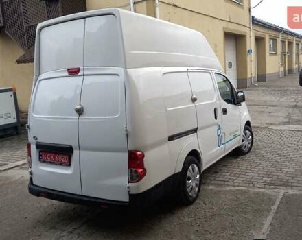 Белый Ниссан e-NV200, объемом двигателя 0 л и пробегом 58 тыс. км за 13100 $, фото 3 на Automoto.ua