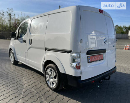 Білий Ніссан e-NV200, об'ємом двигуна 0 л та пробігом 51 тис. км за 15000 $, фото 7 на Automoto.ua