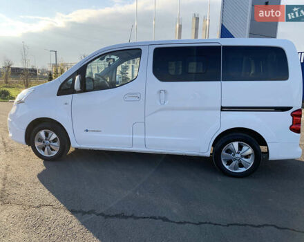 Белый Ниссан e-NV200, объемом двигателя 0 л и пробегом 79 тыс. км за 15500 $, фото 13 на Automoto.ua