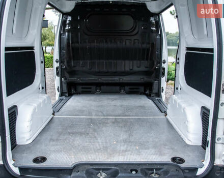 Білий Ніссан e-NV200, об'ємом двигуна 0 л та пробігом 82 тис. км за 13400 $, фото 13 на Automoto.ua