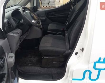 Белый Ниссан e-NV200, объемом двигателя 0 л и пробегом 58 тыс. км за 13100 $, фото 7 на Automoto.ua