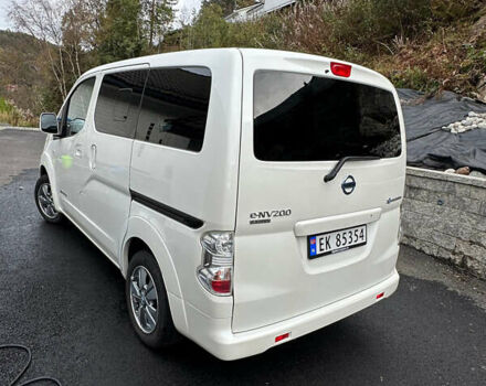 Белый Ниссан e-NV200, объемом двигателя 0 л и пробегом 132 тыс. км за 13200 $, фото 8 на Automoto.ua