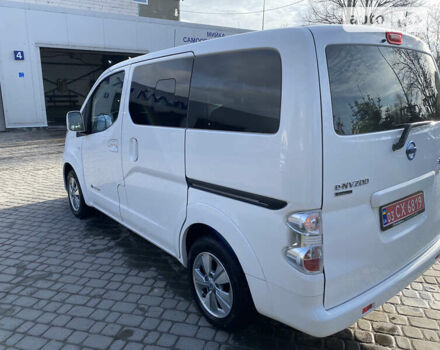 Белый Ниссан e-NV200, объемом двигателя 0 л и пробегом 59 тыс. км за 20400 $, фото 7 на Automoto.ua