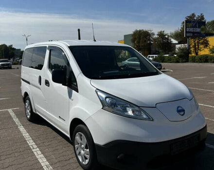 Білий Ніссан e-NV200, об'ємом двигуна 0 л та пробігом 73 тис. км за 13200 $, фото 7 на Automoto.ua