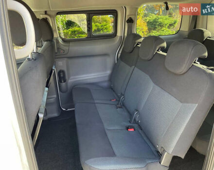 Белый Ниссан e-NV200, объемом двигателя 0 л и пробегом 132 тыс. км за 13200 $, фото 14 на Automoto.ua