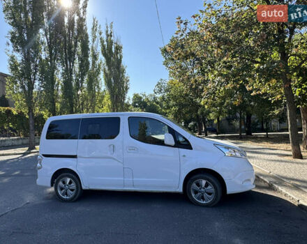 Белый Ниссан e-NV200, объемом двигателя 0 л и пробегом 179 тыс. км за 15700 $, фото 13 на Automoto.ua