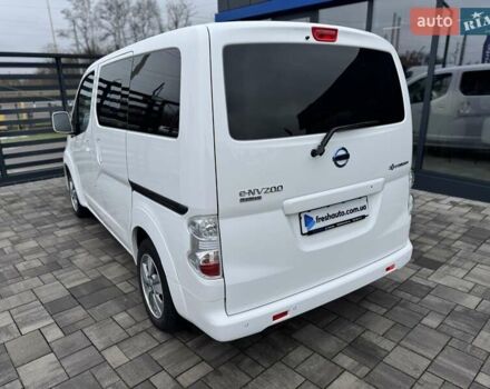 Белый Ниссан e-NV200, объемом двигателя 0 л и пробегом 125 тыс. км за 15900 $, фото 10 на Automoto.ua