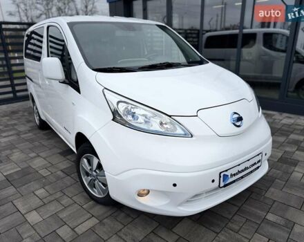 Белый Ниссан e-NV200, объемом двигателя 0 л и пробегом 125 тыс. км за 15900 $, фото 5 на Automoto.ua