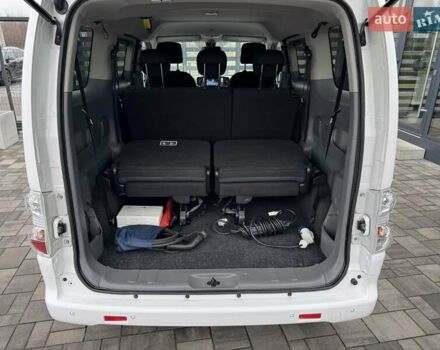 Белый Ниссан e-NV200, объемом двигателя 0 л и пробегом 125 тыс. км за 15900 $, фото 27 на Automoto.ua