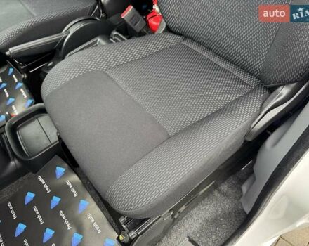 Белый Ниссан e-NV200, объемом двигателя 0 л и пробегом 125 тыс. км за 15900 $, фото 18 на Automoto.ua