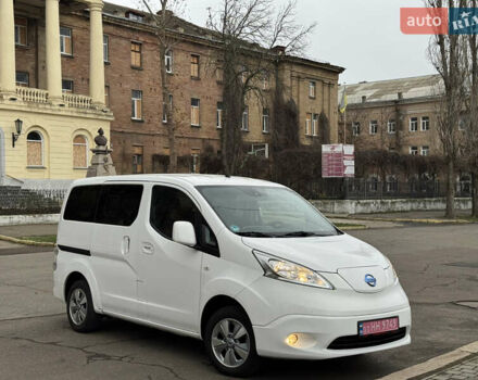 Білий Ніссан e-NV200, об'ємом двигуна 0 л та пробігом 179 тис. км за 15300 $, фото 1 на Automoto.ua