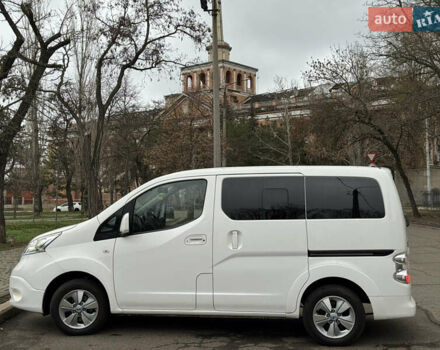 Білий Ніссан e-NV200, об'ємом двигуна 0 л та пробігом 179 тис. км за 15300 $, фото 6 на Automoto.ua