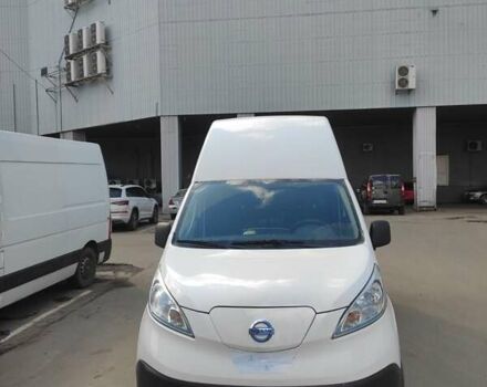 Белый Ниссан e-NV200, объемом двигателя 0 л и пробегом 55 тыс. км за 15300 $, фото 2 на Automoto.ua