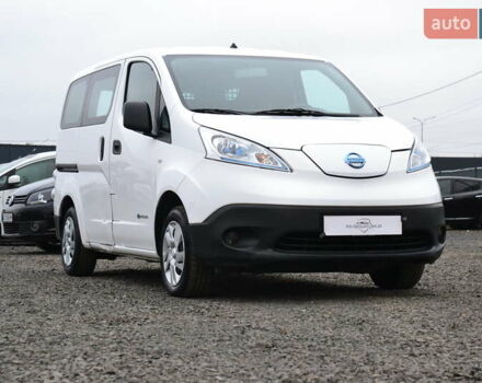 Белый Ниссан e-NV200, объемом двигателя 0 л и пробегом 90 тыс. км за 12999 $, фото 4 на Automoto.ua