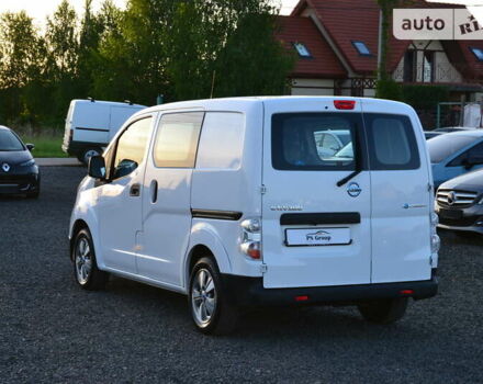 Белый Ниссан e-NV200, объемом двигателя 0 л и пробегом 93 тыс. км за 15500 $, фото 9 на Automoto.ua