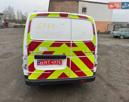 Белый Ниссан e-NV200, объемом двигателя 0 л и пробегом 200 тыс. км за 8950 $, фото 1 на Automoto.ua