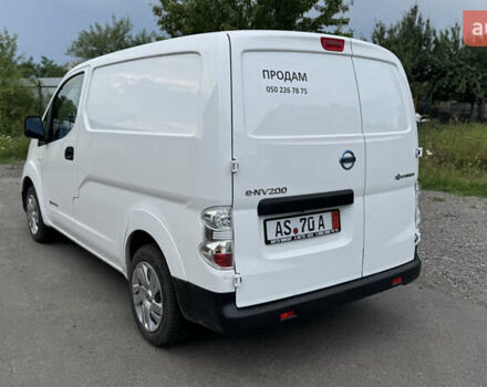 Белый Ниссан e-NV200, объемом двигателя 0 л и пробегом 80 тыс. км за 13500 $, фото 7 на Automoto.ua