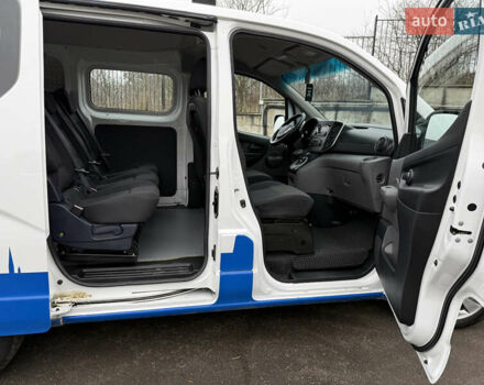 Белый Ниссан e-NV200, объемом двигателя 0 л и пробегом 50 тыс. км за 17899 $, фото 29 на Automoto.ua