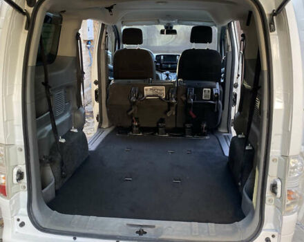 Белый Ниссан e-NV200, объемом двигателя 0 л и пробегом 47 тыс. км за 17888 $, фото 25 на Automoto.ua