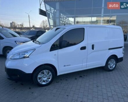 Белый Ниссан e-NV200, объемом двигателя 0 л и пробегом 34 тыс. км за 17900 $, фото 2 на Automoto.ua