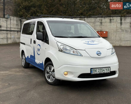 Белый Ниссан e-NV200, объемом двигателя 0 л и пробегом 50 тыс. км за 17899 $, фото 53 на Automoto.ua