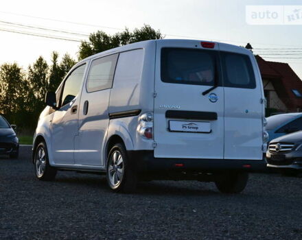 Білий Ніссан e-NV200, об'ємом двигуна 0 л та пробігом 93 тис. км за 15500 $, фото 10 на Automoto.ua