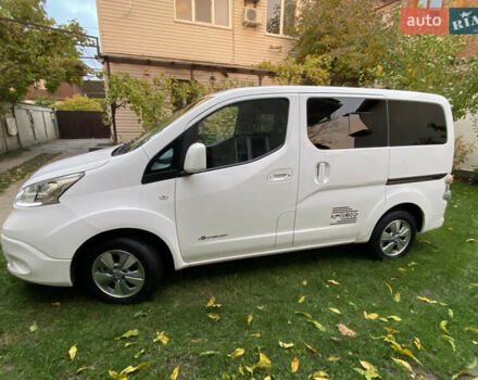 Белый Ниссан e-NV200, объемом двигателя 0 л и пробегом 47 тыс. км за 17888 $, фото 6 на Automoto.ua